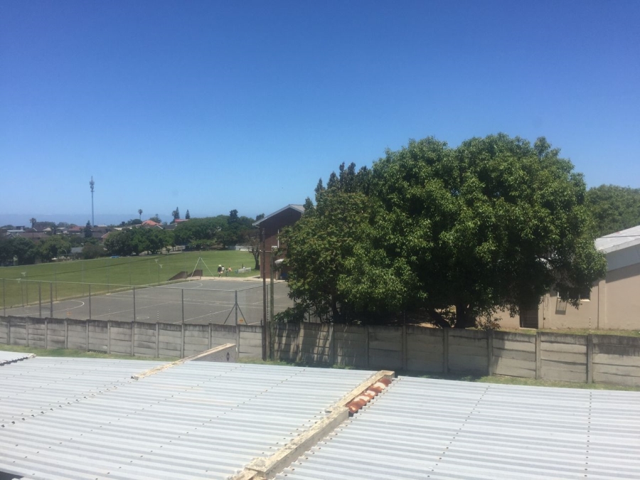 To Let 3 Bedroom Property for Rent in Amalinda Eastern Cape